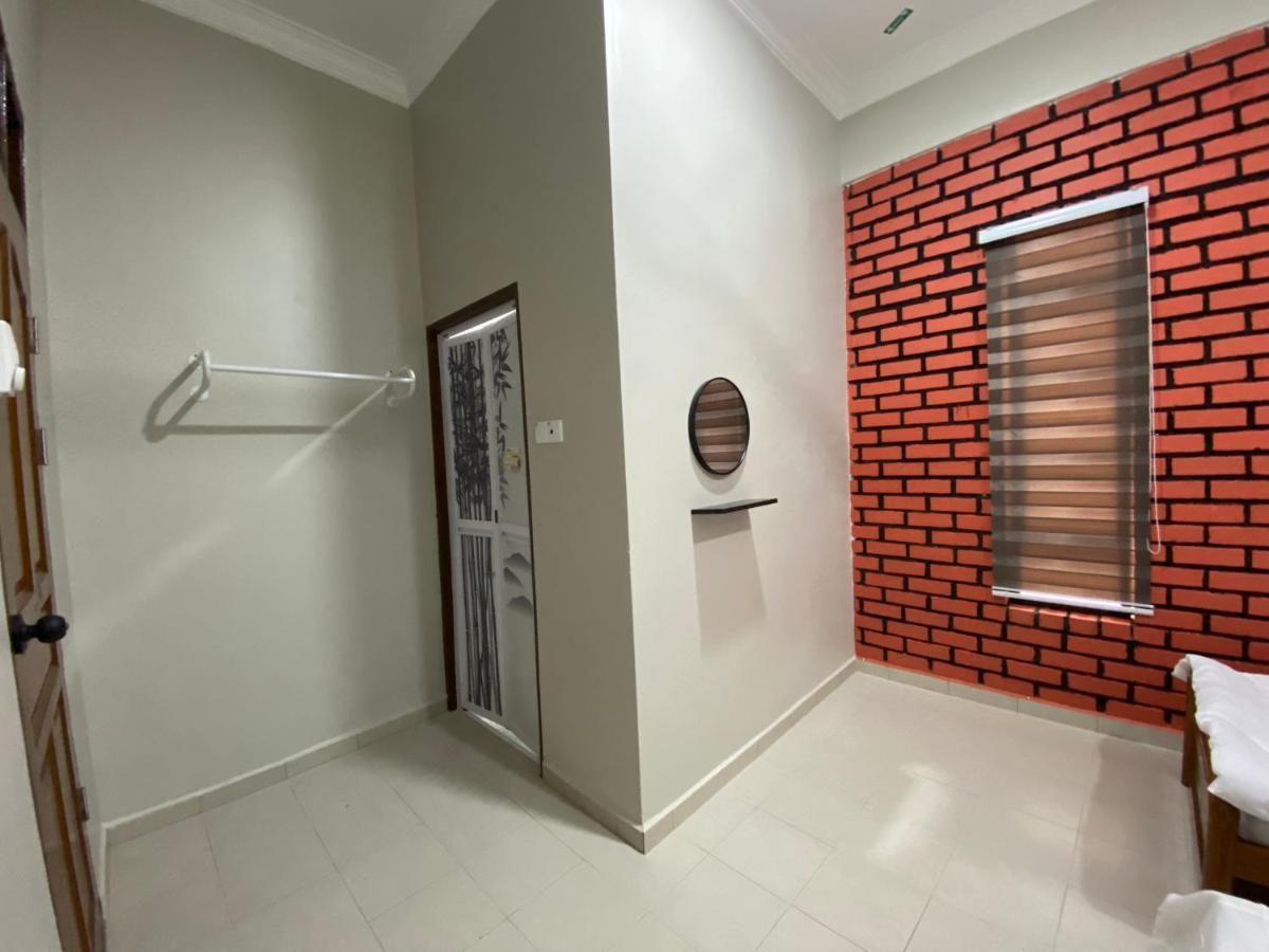 Sasuka Guesthouse Маранґ Екстер'єр фото